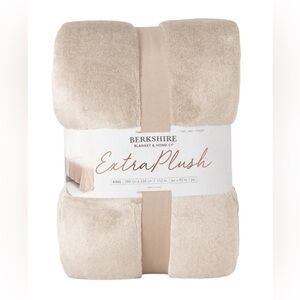 Berkshire QUEEN Extra Plush Blanket Beige - Machine Washable